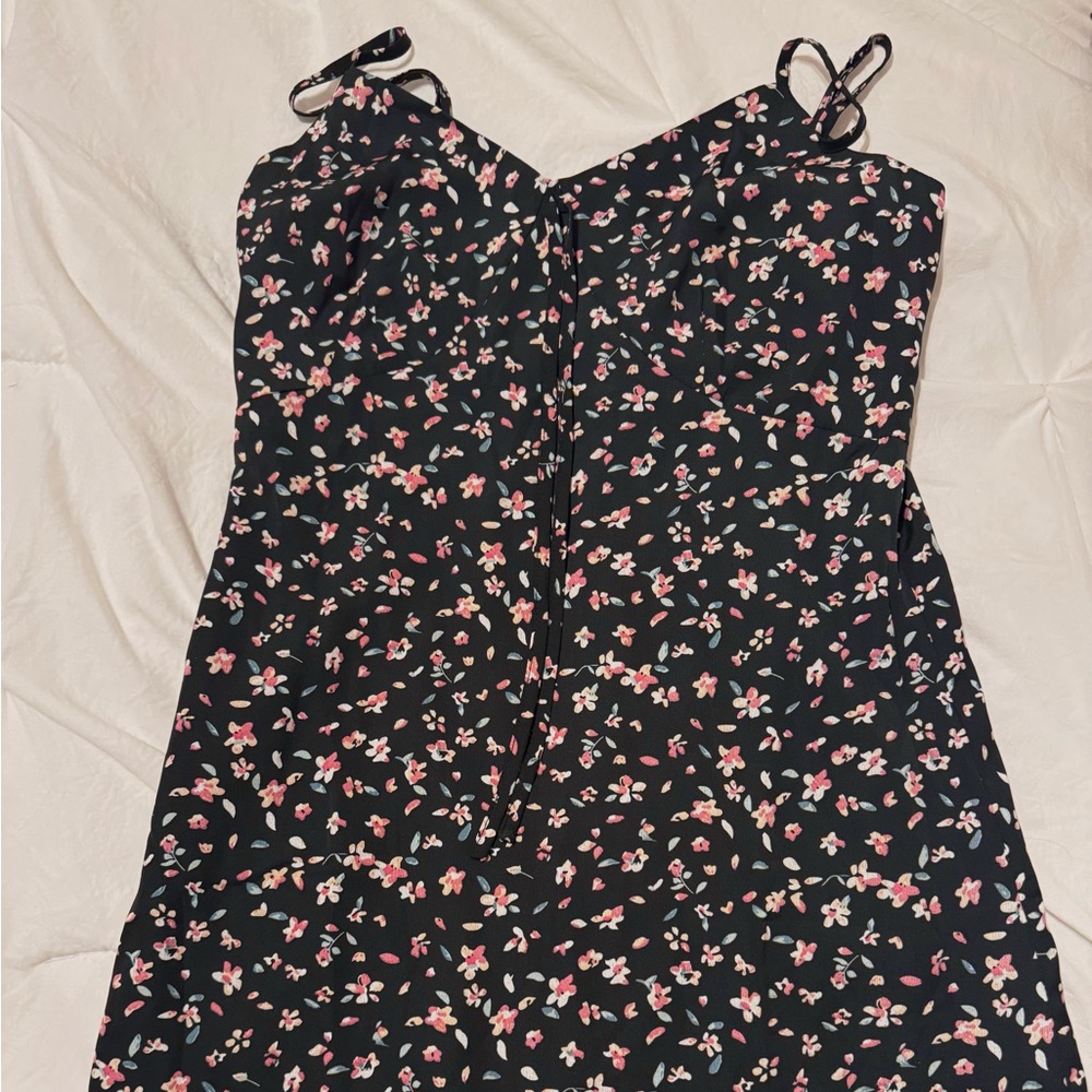 Flower Short Dress from DAZY.